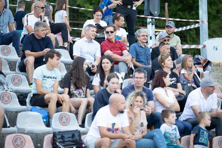 101657756787BPu-fe5781.jpg-atletskimiting-nm.si