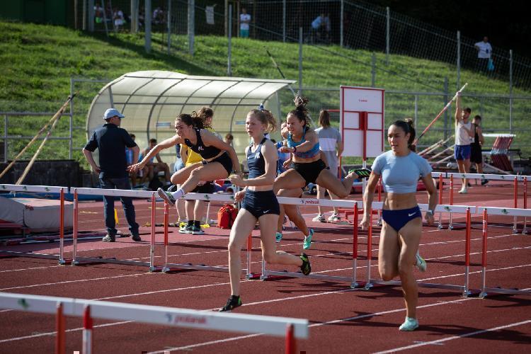 101688893330BPu-fm7028.jpg-atletskimiting-nm.si