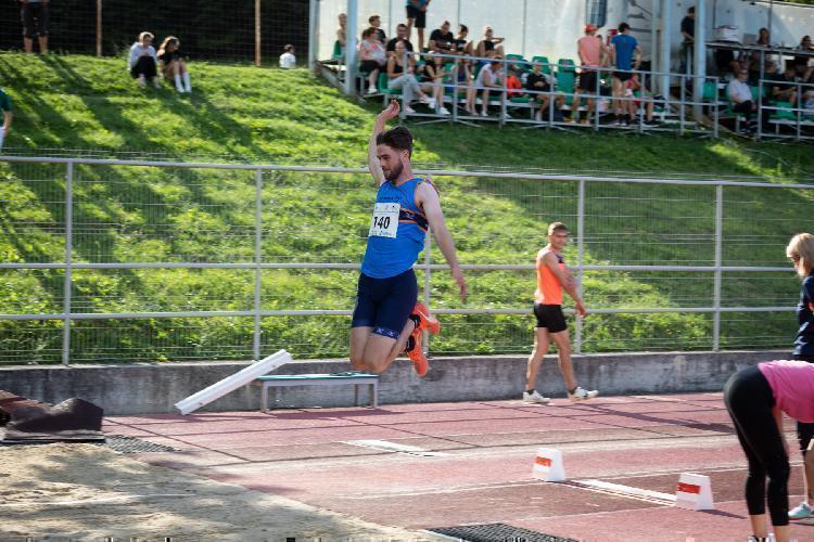 101688898032BPu-fm7239.jpg-atletskimiting-nm.si