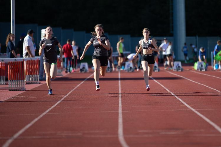 111657756627BPu-fe5591.jpg-atletskimiting-nm.si