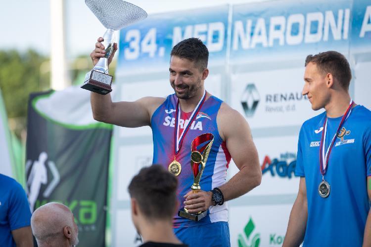 111688900770BPu-fm7704.jpg-atletskimiting-nm.si