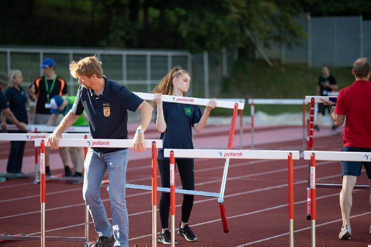 11657756787BPu-fe5741.jpg-atletskimiting-nm.si