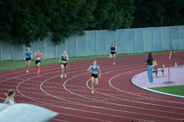 11689098363BPu-fm8276.jpg-atletskimiting-nm.si