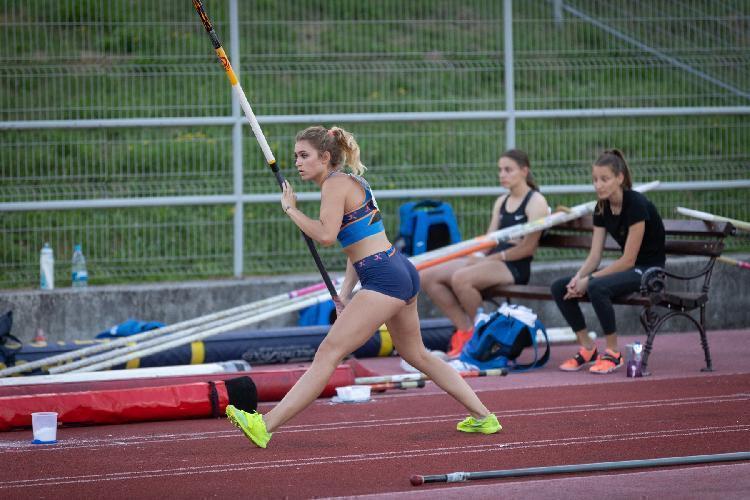 11689105111BPu-fm8542.jpg-atletskimiting-nm.si