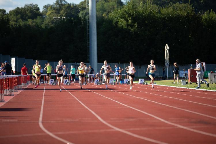 151657756627BPu-fe5608.jpg-atletskimiting-nm.si