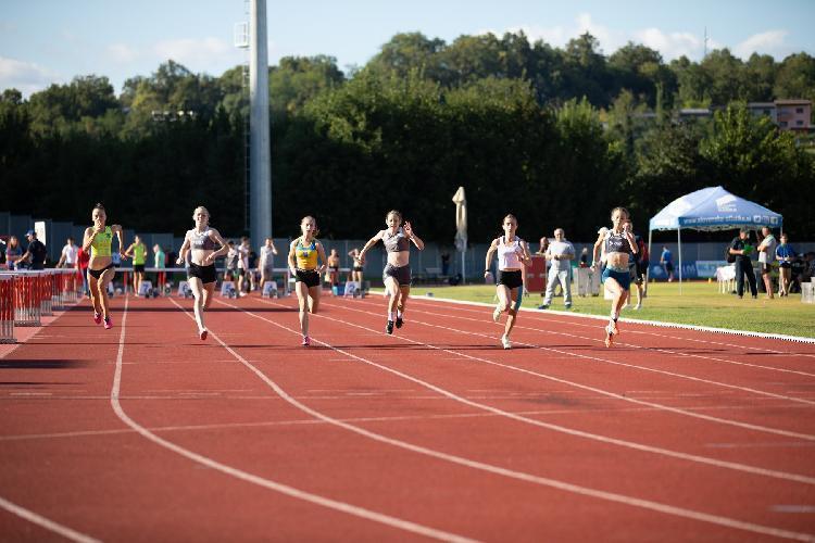 161657756627BPu-fe5612.jpg-atletskimiting-nm.si