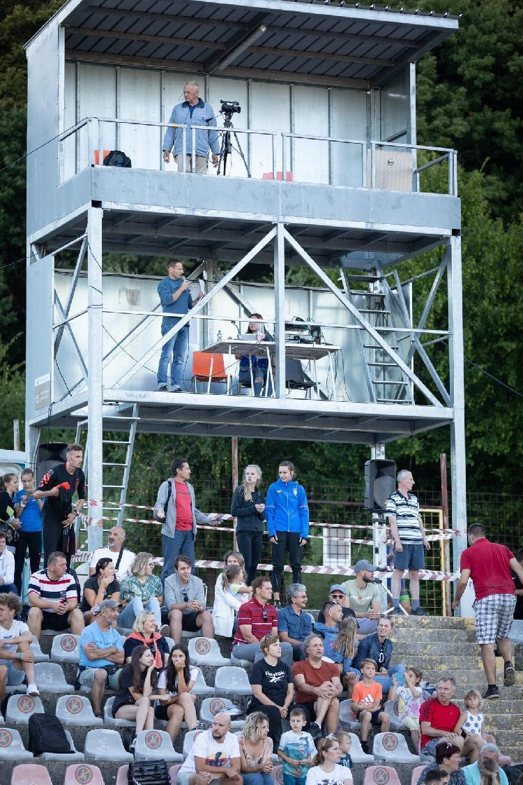 161657757096BPu-fe6287.jpg-atletskimiting-nm.si