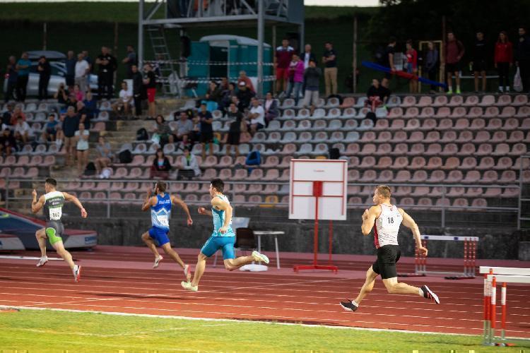 171657757411BPu-fe7176.jpg-atletskimiting-nm.si