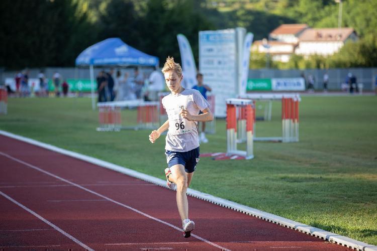 181657756847BPu-fe5907.jpg-atletskimiting-nm.si