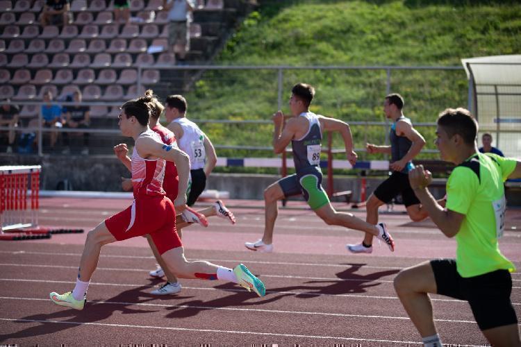 31657755956BPu-fe5425.jpg-atletskimiting-nm.si