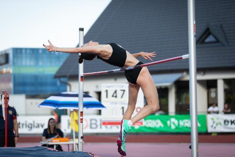 31688902655BPu-fm7758.jpg-atletskimiting-nm.si