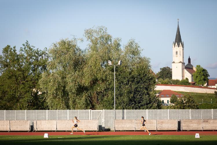 31689077170BPu-fm7833.jpg-atletskimiting-nm.si