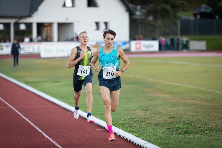 41657757379BPu-fe6799.jpg-atletskimiting-nm.si