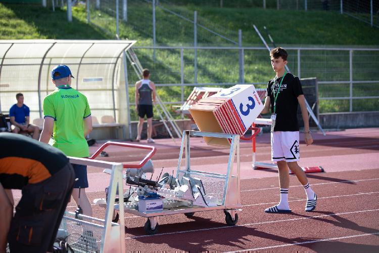 51657756626BPu-fe5553.jpg-atletskimiting-nm.si