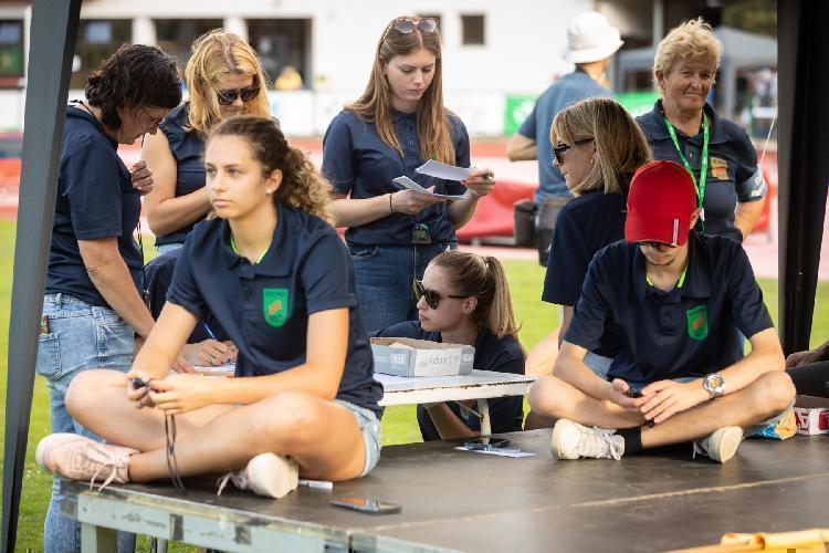 61688897938BPu-fm7215.jpg-atletskimiting-nm.si