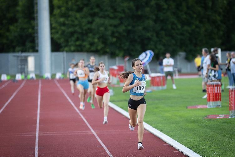 61689077247BPu-fm7857.jpg-atletskimiting-nm.si