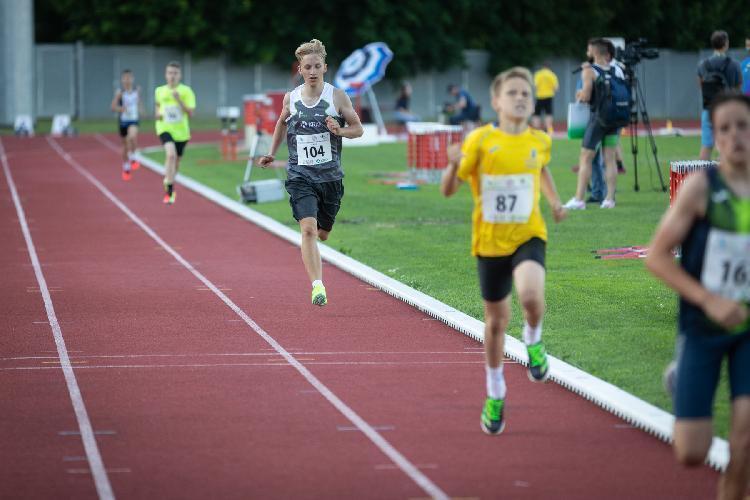 61689083783BPu-fm7928.jpg-atletskimiting-nm.si