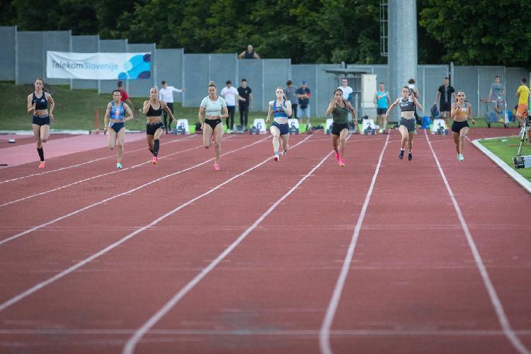 61689086074BPu-fm8123.jpg-atletskimiting-nm.si