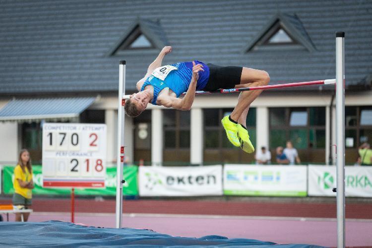 61689105254BPu-fm8601.jpg-atletskimiting-nm.si