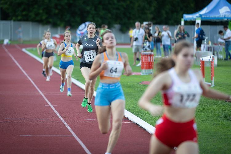 71689077273BPu-fm7863.jpg-atletskimiting-nm.si