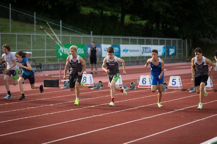 81688899002BPu-fm7455.jpg-atletskimiting-nm.si