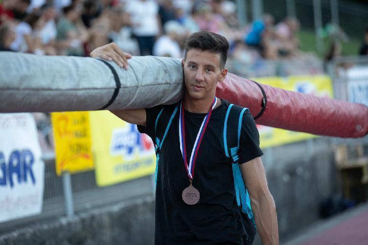 91689098141BPu-fm8266.jpg-atletskimiting-nm.si