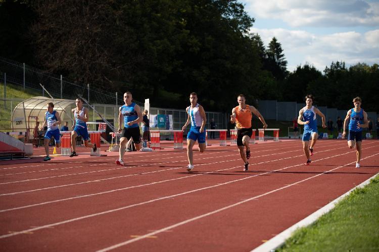 BPu-fe5393.jpg-atletskimiting-nm.si